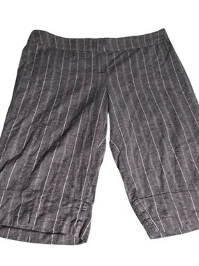 Avenue Gray Pinstriped Wide-Leg Capris